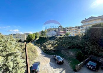 Edificio all\'aperto - Trilocale via Martedina
 
s/n, Mineo - foto 57