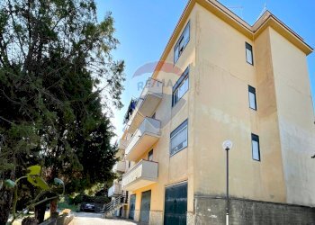 Edificio all\'aperto - Trilocale via Martedina
 
s/n, Mineo - foto 63