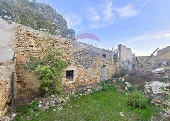 Casa all\'aperto - Rustico via croce del vicario
 
40, Caltagirone - foto 16