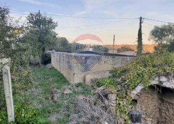 Giardino - Rustico via croce del vicario
 
40, Caltagirone - foto 17