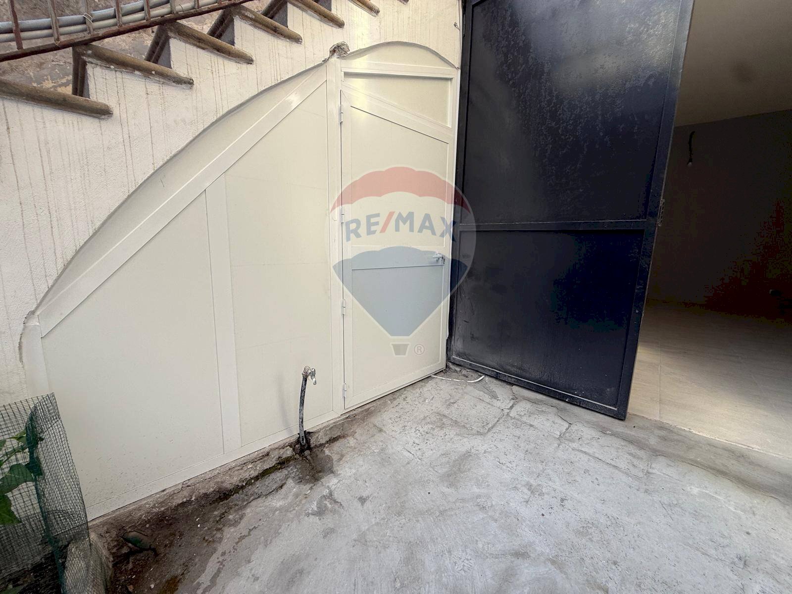 Balcone - Bilocale Via Cesare Abba
 
72, Catania - foto 3