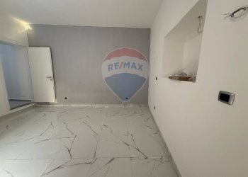 Stanza vuota - Bilocale Via Cesare Abba
 
72, Catania - foto 5