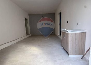 Stanza vuota - Bilocale Via Cesare Abba
 
72, Catania - foto 8