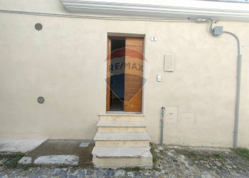 Casa all\'aperto - Casa semi indipendente via della pieta'
 
11, L'Aquila - foto 2