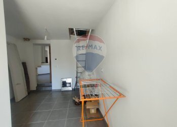 Hall / corridoio - Casa semi indipendente via della pieta'
 
11, L'Aquila - foto 14