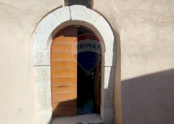 Edificio all\'aperto - Casa semi indipendente via della pieta'
 
11, L'Aquila - foto 23