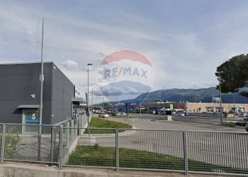 Edificio all\'aperto - Commercial Premises L'Aquila - photo 5