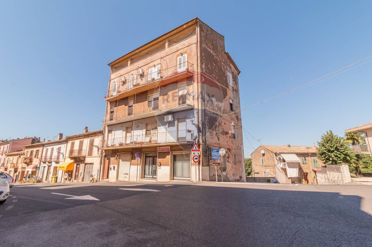 Edificio all\'aperto - Four-room apartment Via Napoli
 
14, Cellere - photo 2