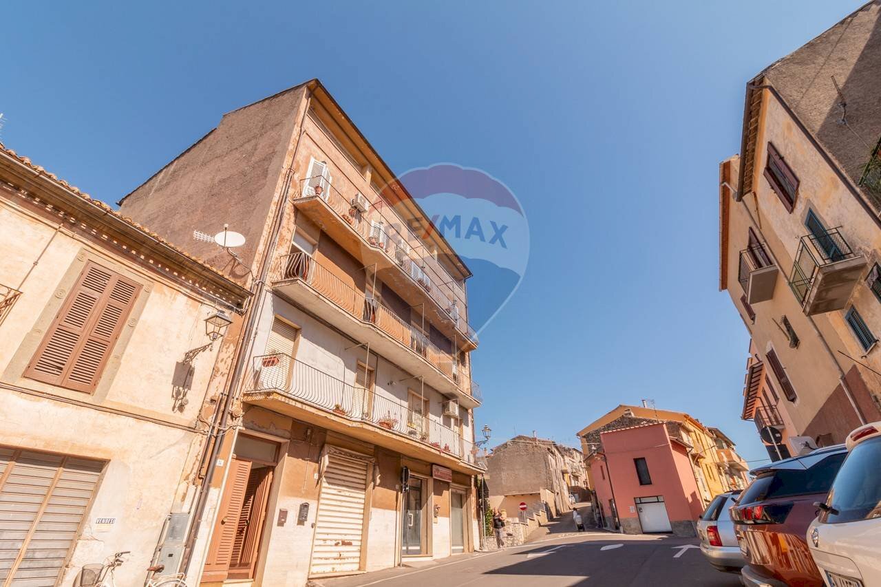 Edificio all\'aperto - Four-room apartment Via Napoli
 
14, Cellere - photo 3