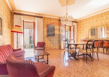 Sala da pranzo - Quadrilocale Via Napoli
 
14, Cellere - foto 15