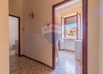 Hall / corridoio - Quadrilocale Via Napoli
 
14, Cellere - foto 35