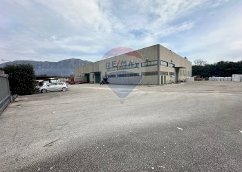 Edificio all\'aperto - Capannone Rotondi - foto 8