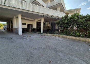 Foto 3 - Attività Commerciale Via Nola, San Gennaro Vesuviano - foto 3