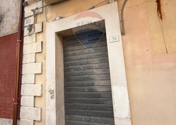 Edificio all\'aperto - Locale Commerciale corso umberto 1
 
36, Chiaramonte Gulfi - foto 12