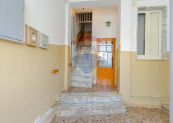 Scale - Trilocale Via Vincenzo Modugno
 
31, Bitonto - foto 3