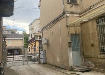 Foto 19 - Laboratorio Via Valeriani
 
1, Valenza - foto 19