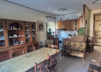 Foto 3 - Trilocale Via NIcandro
 
9, Roma - foto 3