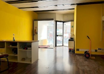 Foto 4 - Commercial Premises Savona - photo 4