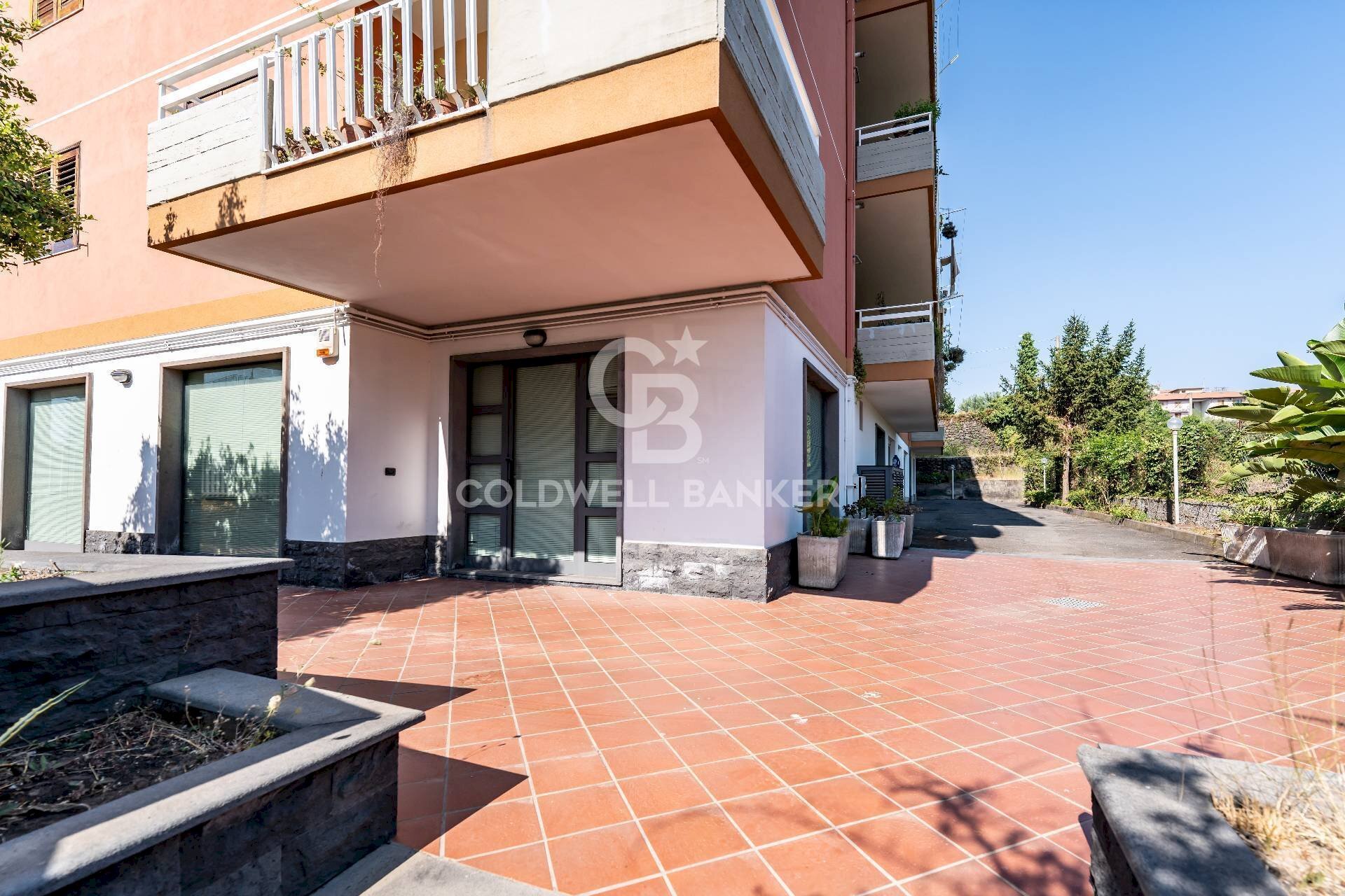 Foto 1 - Locale Commerciale Via Sutera
 
2, Acireale - foto 1