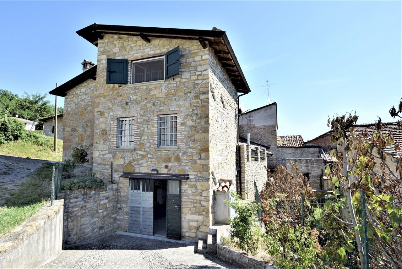 esterno - Casa indipendente Loc. Centomerli, Bobbio - foto 3