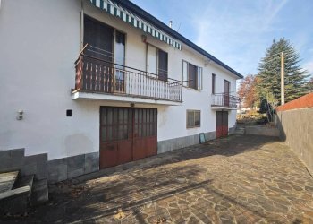 Facciata - Villa Frazione Valleandona, Asti - foto 2