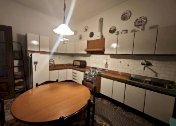 Cucina - Villa Frazione Valleandona, Asti - foto 6