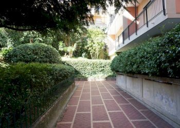 Giardino - Trilocale corso Ferdinando Magellano, 1c, Genova (zona Sampierdarena) - foto 2