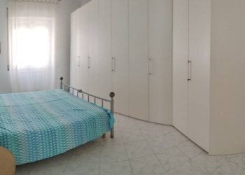 Camera da letto - Trilocale corso Ferdinando Magellano, 1c, Genova (zona Sampierdarena) - foto 9