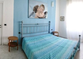 Camera da letto - Trilocale corso Ferdinando Magellano, 1c, Genova (zona Sampierdarena) - foto 10
