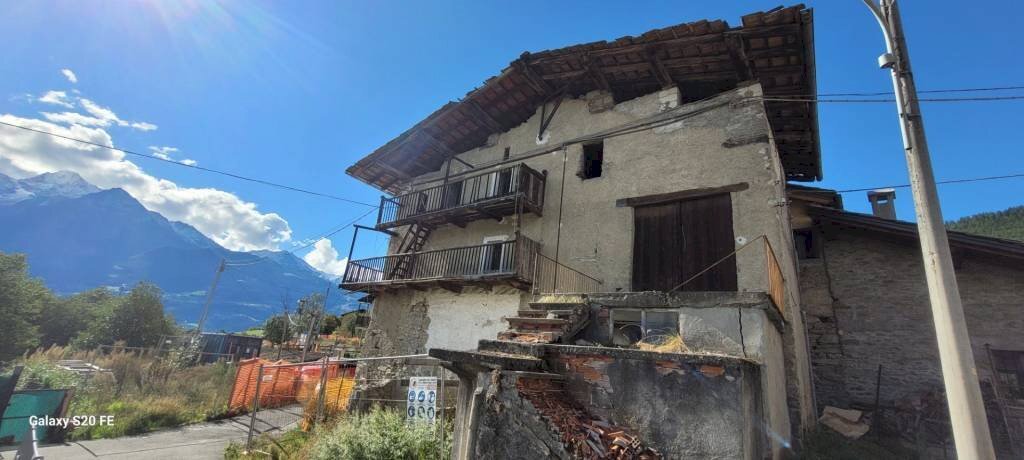 Facciata - Rustico Frazione Excenex, 30, Aosta - foto 3