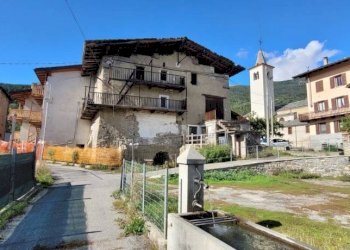 Zona - Rustico Frazione Excenex, 30, Aosta - foto 1
