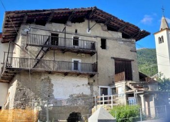 Facciata - Rustico Frazione Excenex, 30, Aosta - foto 2