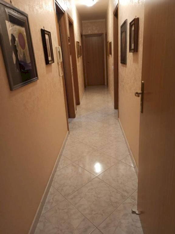 Corridoio - Appartamento via Nino Buccellato, Castellammare del Golfo - foto 2