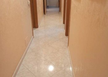 Corridoio - Appartamento via Nino Buccellato, Castellammare del Golfo - foto 5