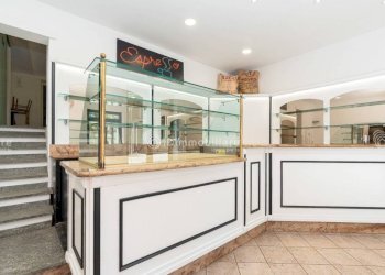 Salone - Bar Tavola Calda - Fredda via Vittorio Emanuele II, 15, Chieri - foto 4