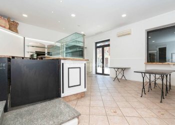 Salone - Bar Tavola Calda - Fredda via Vittorio Emanuele II, 15, Chieri - foto 8