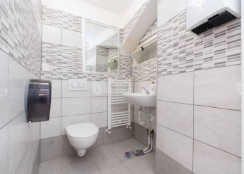 Bagno - Bar Tavola Calda - Fredda via Vittorio Emanuele II, 15, Chieri - foto 17