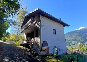 Facciata - Bilocale strada Statale del Passo di Aprica, Villa di Tirano - foto 1