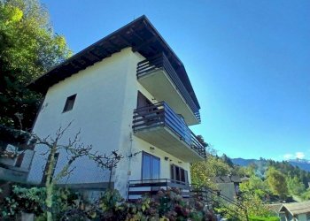 Facciata - Bilocale strada Statale del Passo di Aprica, Villa di Tirano - foto 2