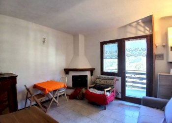 Salone - Bilocale strada Statale del Passo di Aprica, Villa di Tirano - foto 9