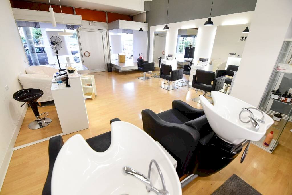 Interno non residenziale - Negozio viale Repubblica, Cabiate - foto 3