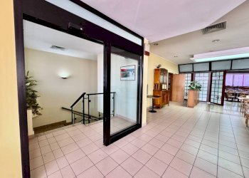 Interno palazzo - Negozio corso Torino, 87, Buttigliera Alta - foto 20