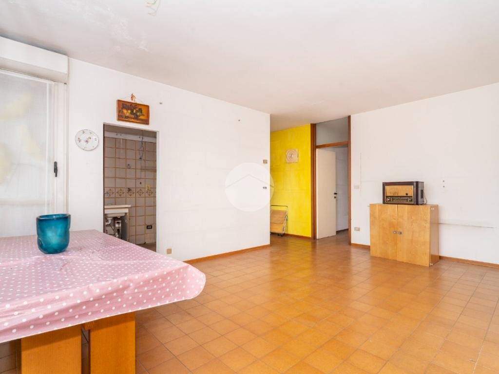 Four-room apartment Piazza Kennedy, Beinasco - photo 2