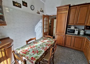 Trilocale Genova San Teodoro Via Bologna 9, Genova (zona San Teodoro) - foto 2