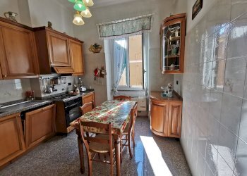 Trilocale Genova San Teodoro Via Bologna 9, Genova (zona San Teodoro) - foto 5