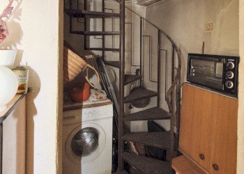 Scala interna - Rustico Via San Defendente, 87, Bagnolo Piemonte - foto 15