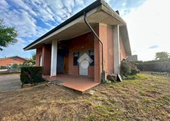 Villa Via Primo Levi, Santhià - foto 1
