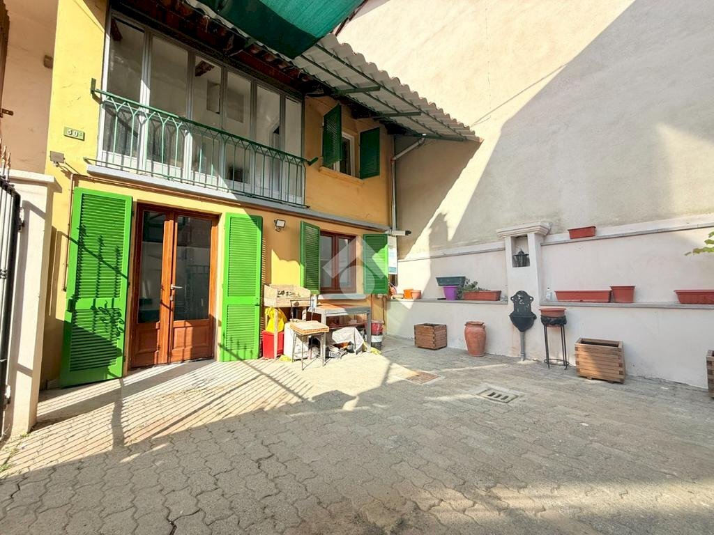 Rustico Via Carlo Botta, Castellamonte - foto 1