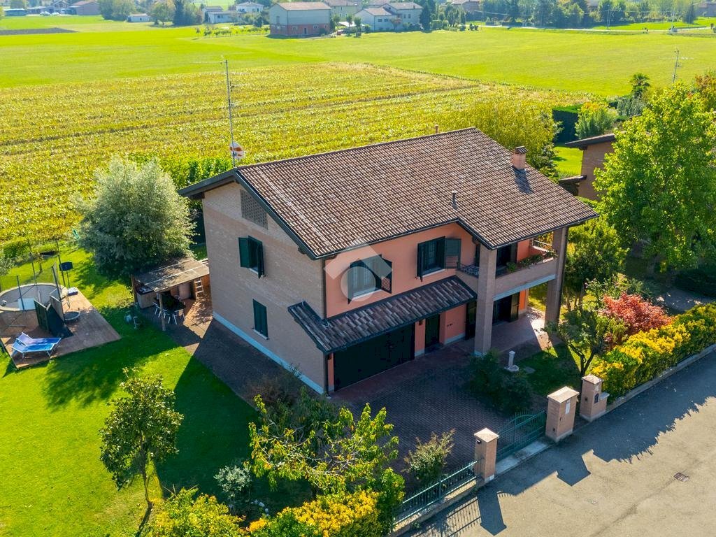 Villa Via Pindaro, Reggio nell'Emilia - photo 3