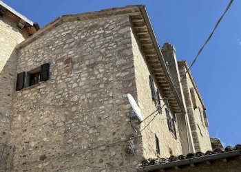 Foto 2 - Casa semi indipendente Sant'Anatolia di Narco-frazione Caso, Sant'Anatolia di Narco - foto 2